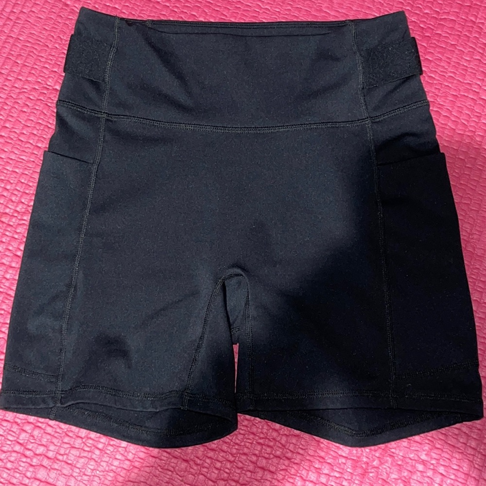Fabletics shorts